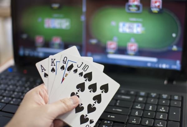 Layar bonus permainan Hacksaw Gaming menampilkan pilihan interaktif dan multiplier pembayaran